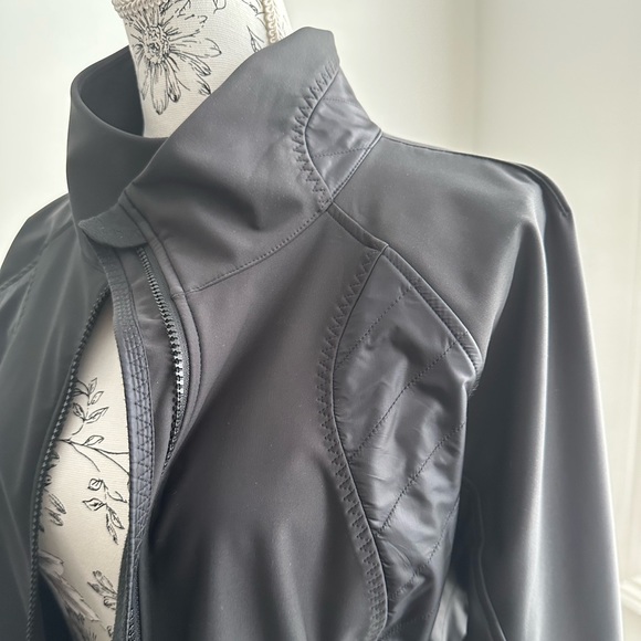 Lululemon Jacket - Picture 2 of 15